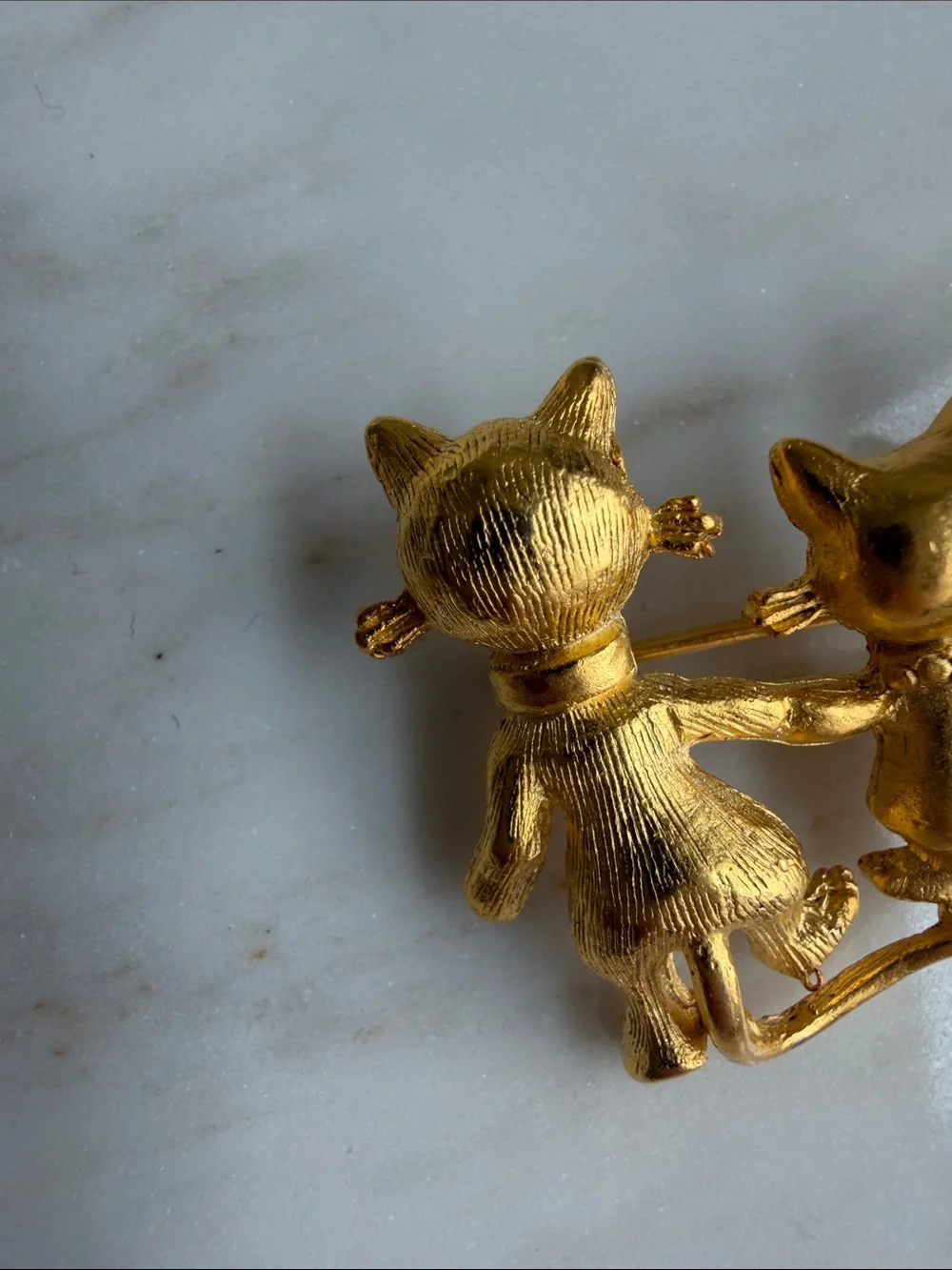 Vintage Gold Cat Trio Brooch- Whimsical